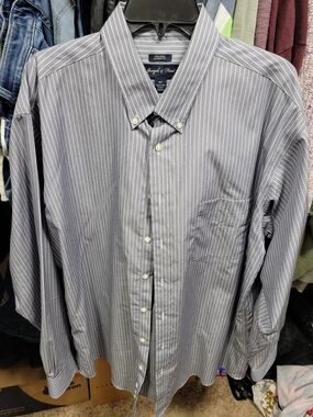 Mercer & Sons Shirts | Classic White Men's Dress Shirt | Color: White | Size: 17.5 X 36 | Evamscott's Closet Mercer & Sons Shirts | Classic White Men's Dress Shirt | Color: White | Size: 17.5 X 36 | Evamscott's Closet